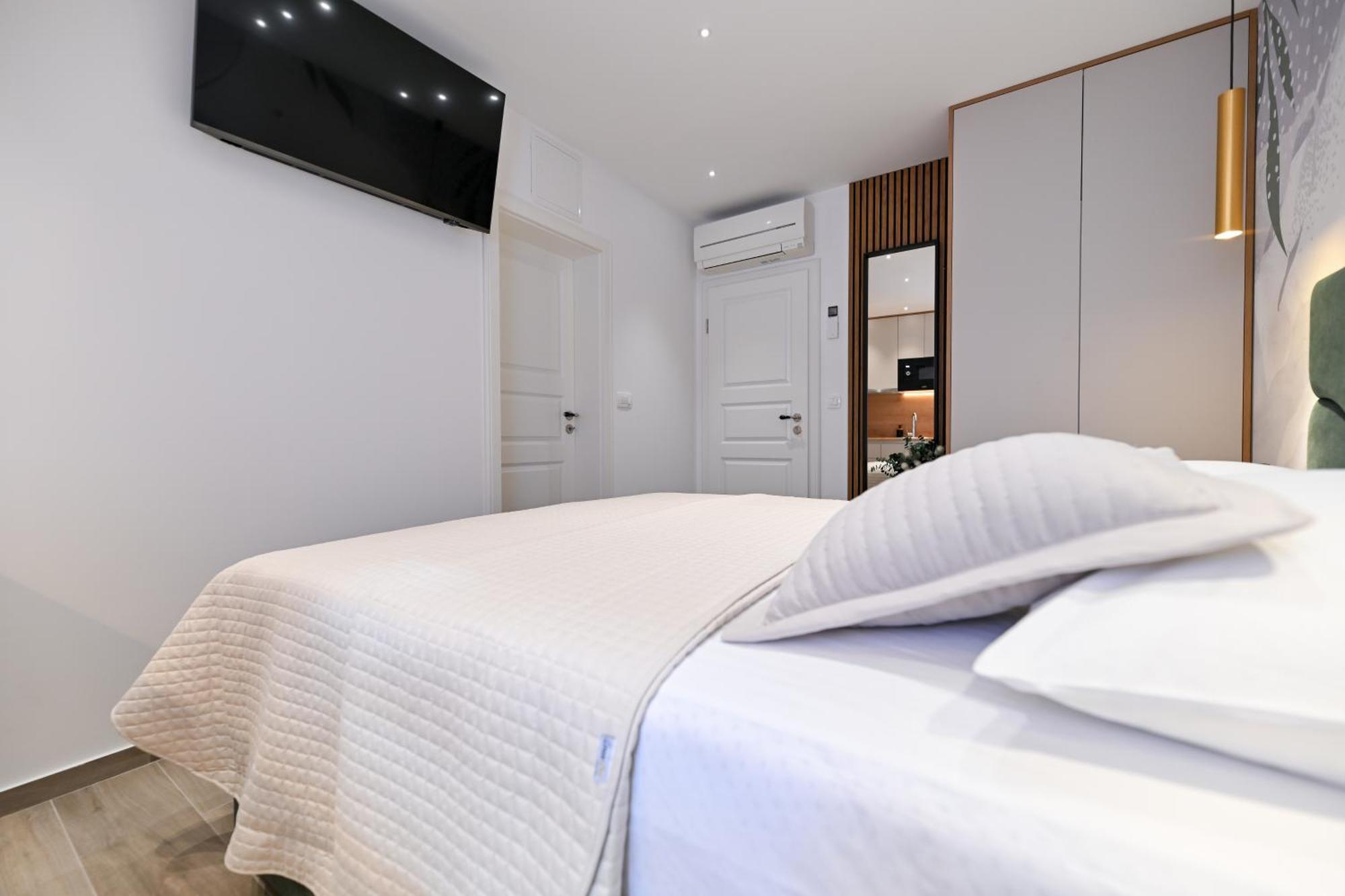 Apartments And Rooms Nekic ザダル エクステリア 写真