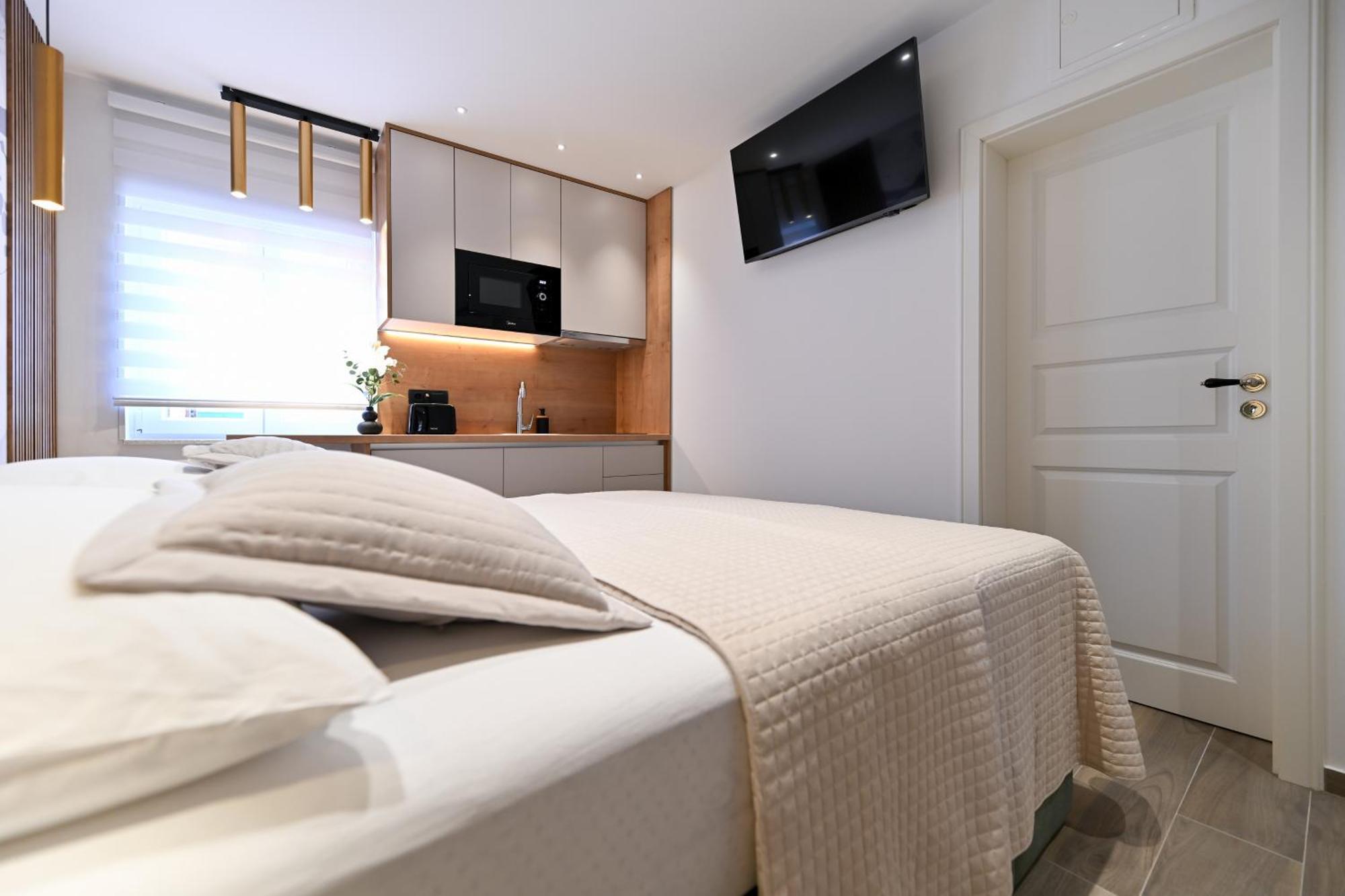 Apartments And Rooms Nekic ザダル エクステリア 写真