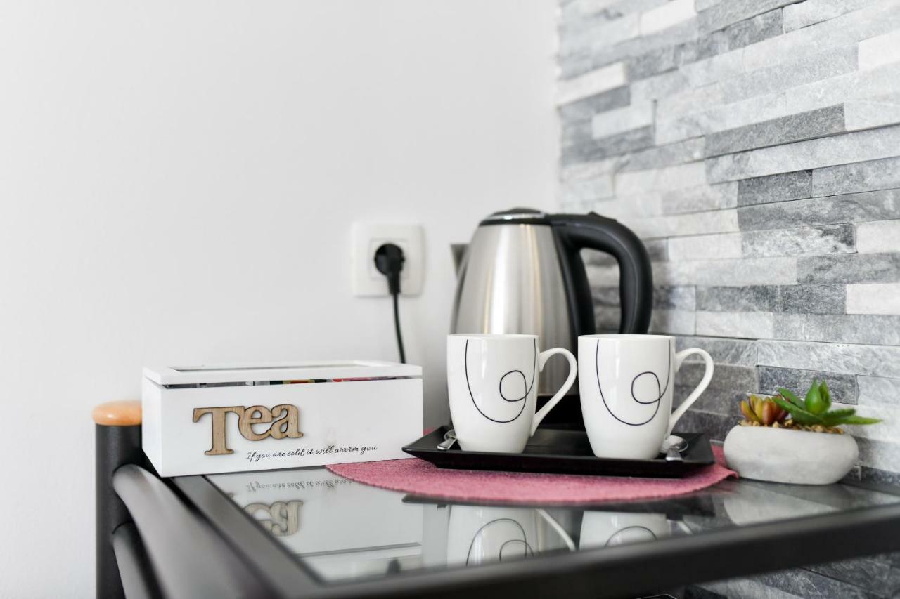 Apartments And Rooms Nekic ザダル エクステリア 写真