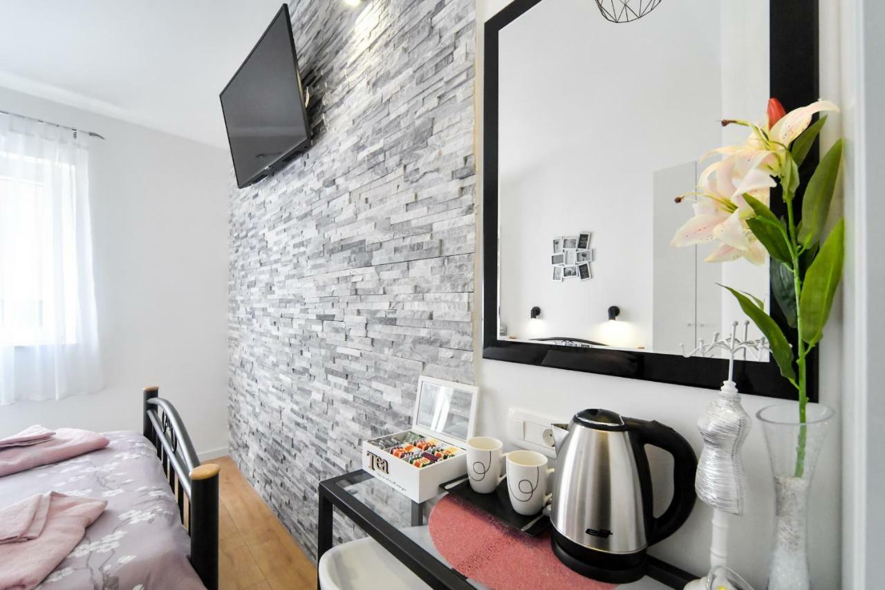 Apartments And Rooms Nekic ザダル エクステリア 写真