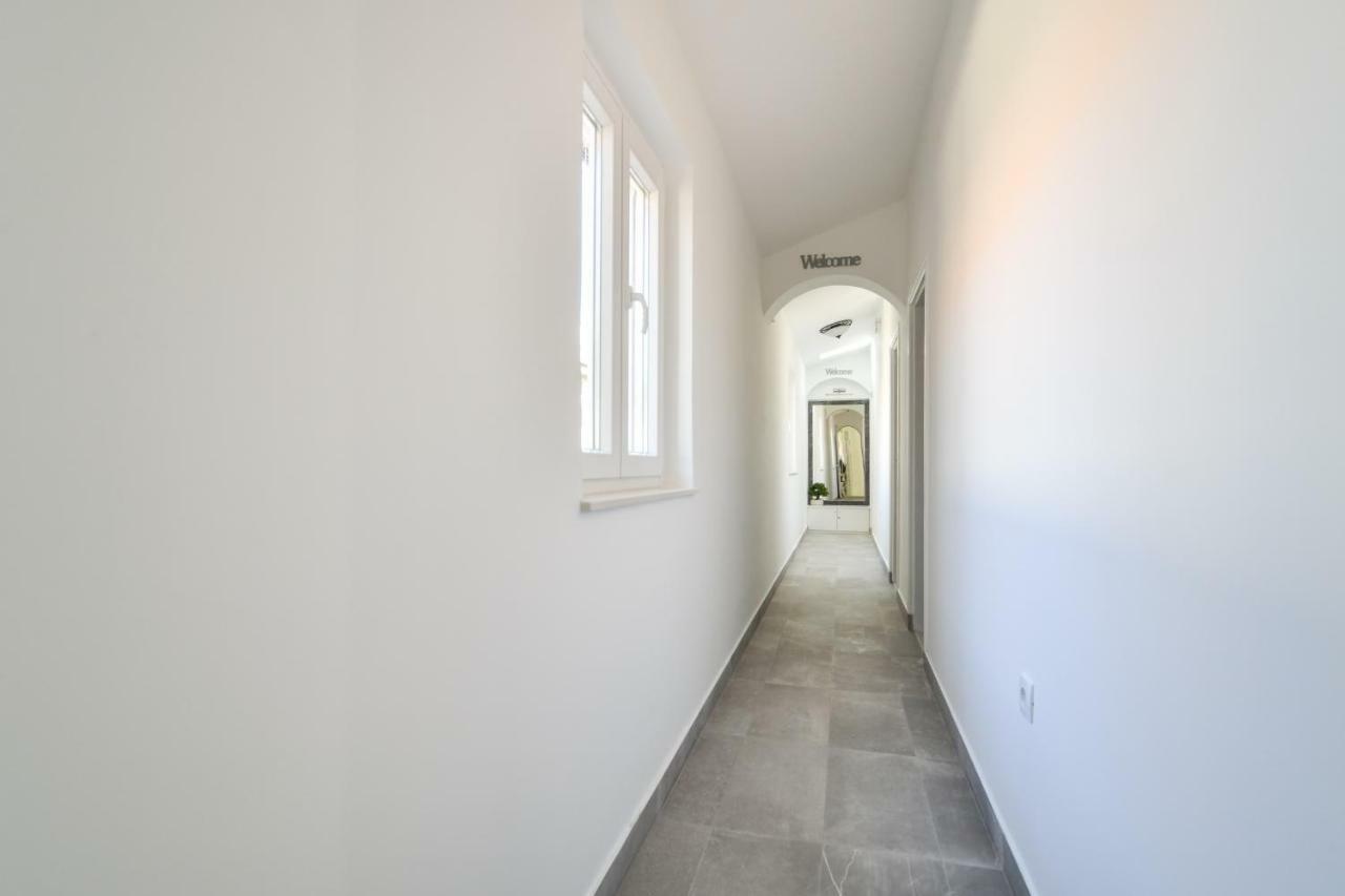 Apartments And Rooms Nekic ザダル エクステリア 写真